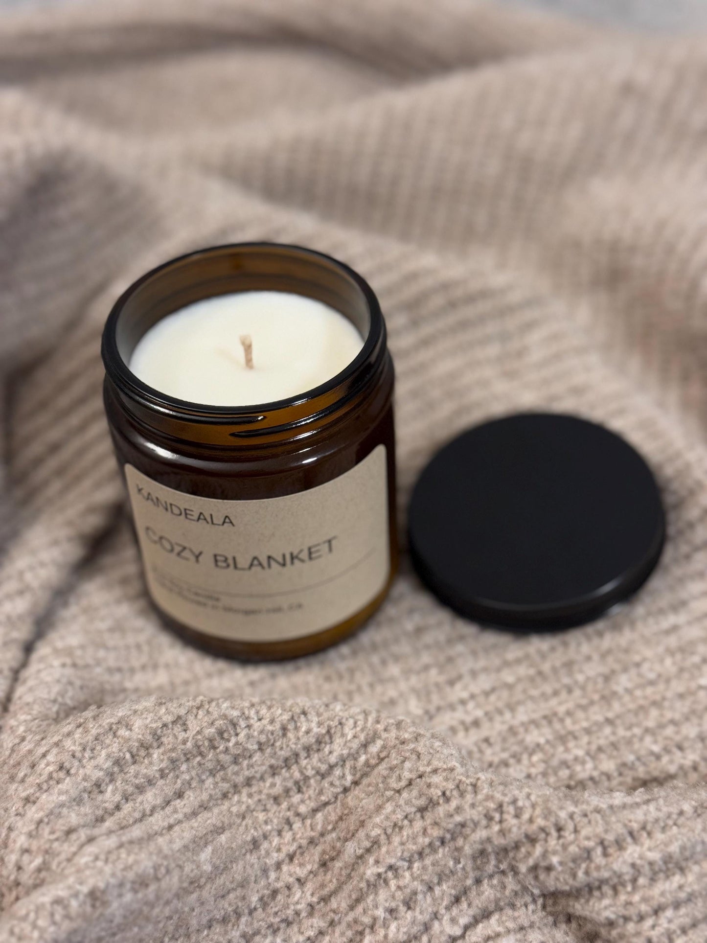 Cozy Blanket 8 oz - hand poured soy candle, gift for her, gift for him, birthday gift, beautiful and reusable jar