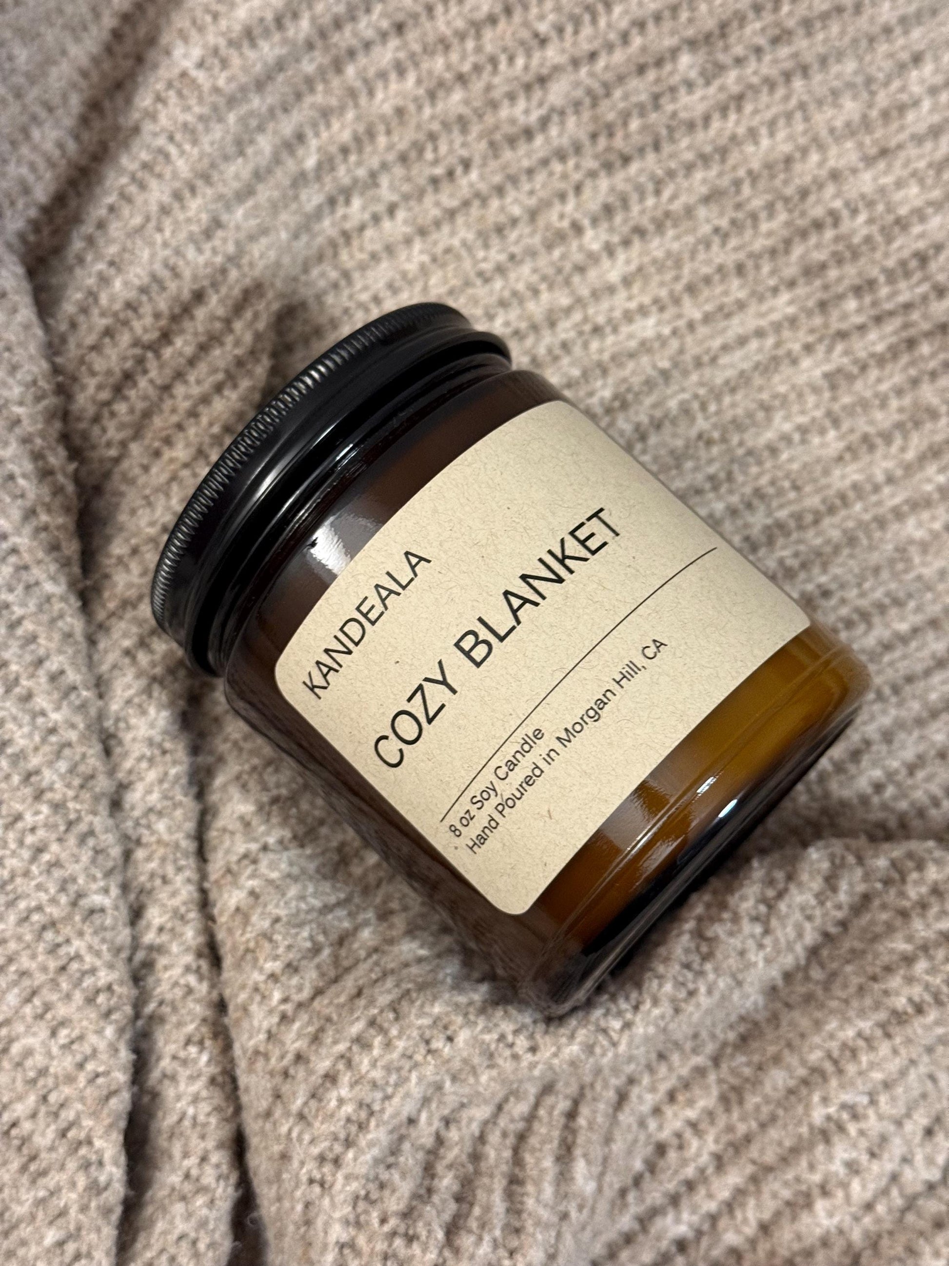 Cozy Blanket 8 oz - hand poured soy candle, gift for her, gift for him, birthday gift, beautiful and reusable jar